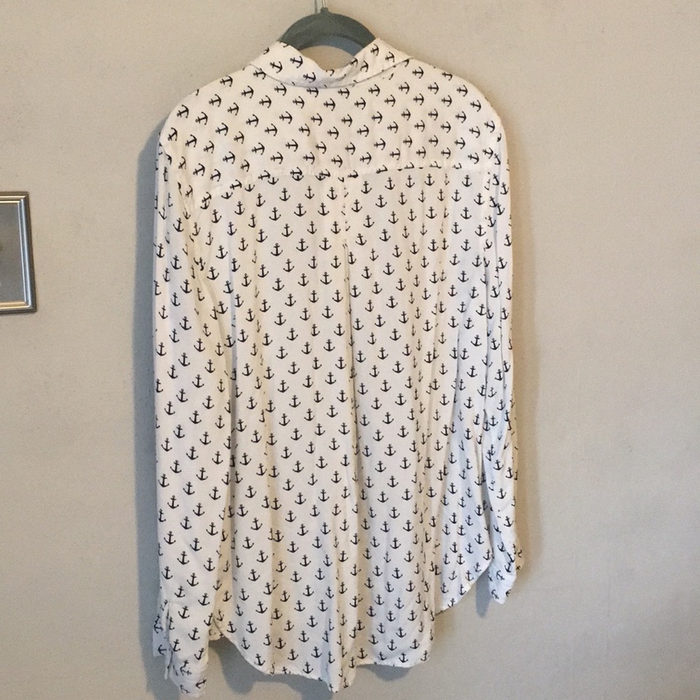 Anchor button down - Picture 2 of 3